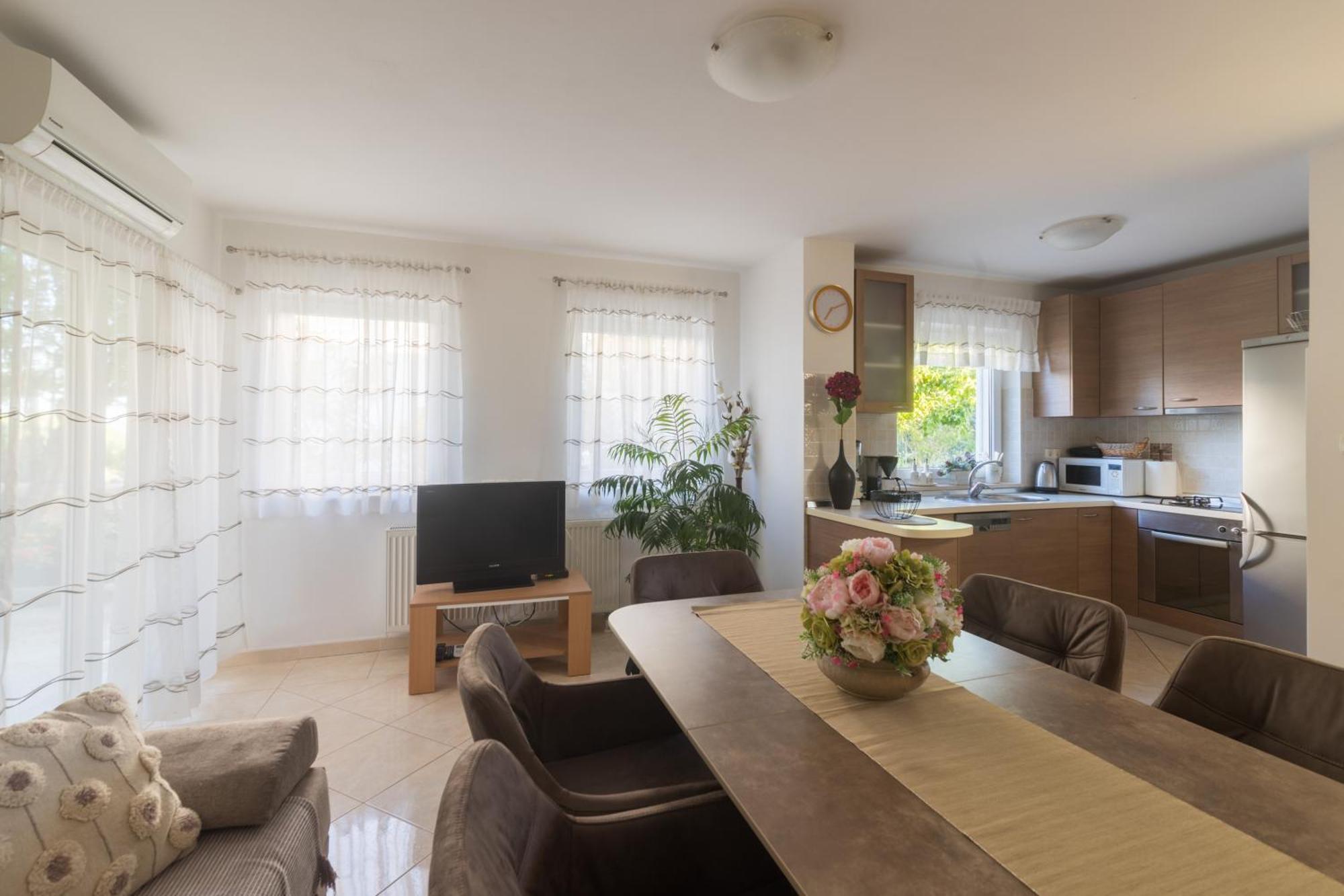 Apartmani Lenka Ugljan Værelse billede