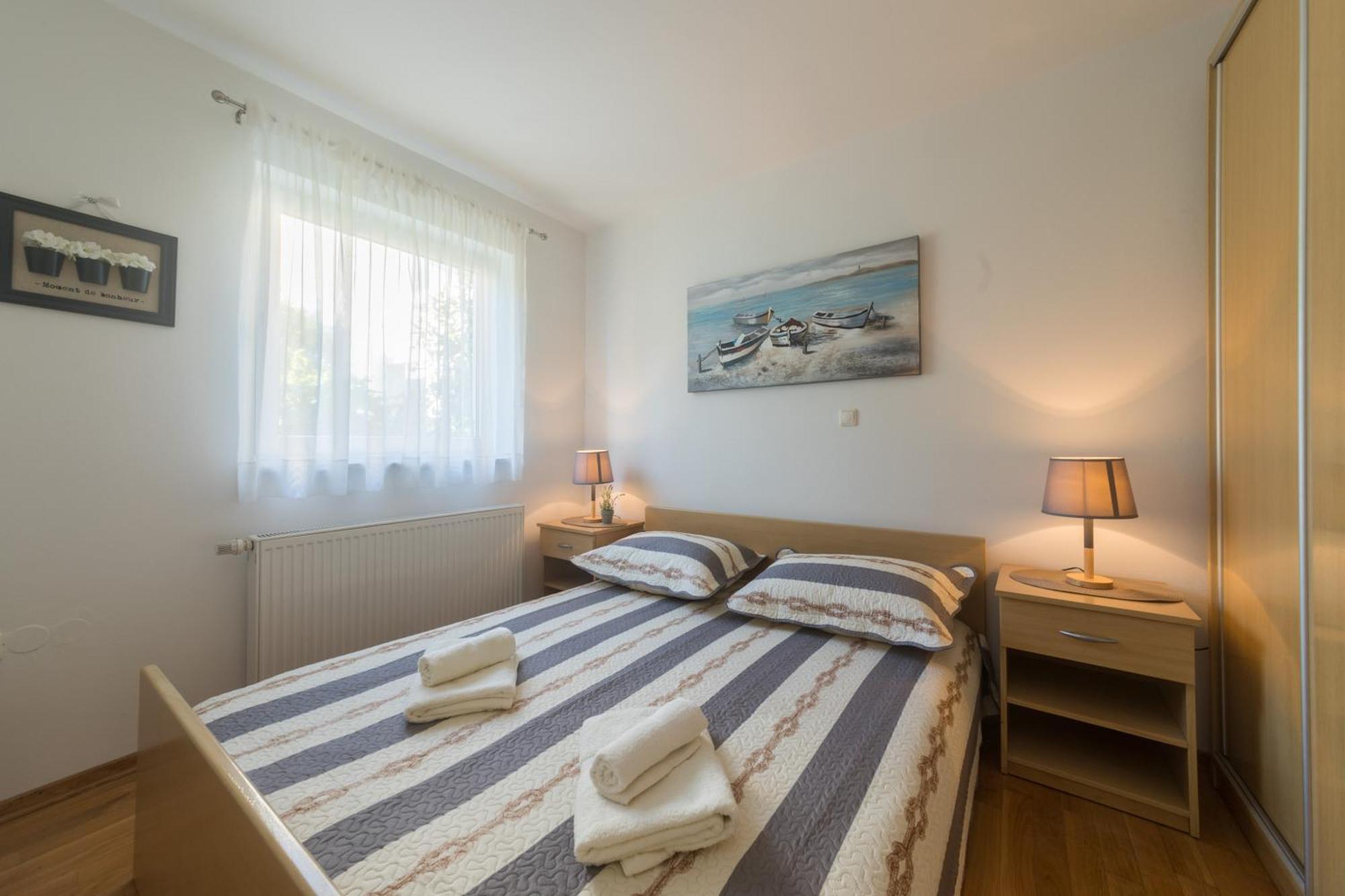 Apartmani Lenka Ugljan Værelse billede